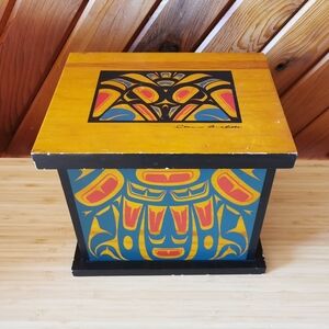 Vintage Clarence A. Wells First Nations Art Wood Box with Lid – Northwest Coast
